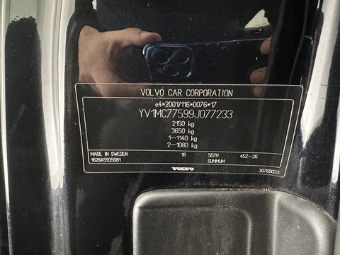 Volvo C70 Convertible 2.4 D5 Kinetic Aut. *LEATHER | XENON | MEMORY-PACK | HEATED-COMFORTSEATS | CARPLAY | ECC | PDC | CRUISE | 17''ALU | TOWBAR*