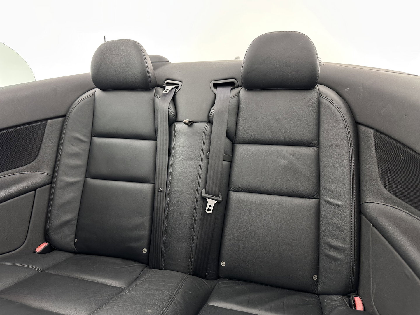 Volvo C70 Convertible 2.4 D5 Kinetic Aut. *LEATHER | XENON | MEMORY-PACK | HEATED-COMFORTSEATS | CARPLAY | ECC | PDC | CRUISE | 17''ALU | TOWBAR*