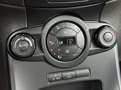 Ford Fiesta 1.0 EcoBoost ST Line | Origineel Nederlands | 126 PK! | Navigatie | Bluetooth | Parkeersensoren | Isofix | Cruise Control | Airconditioning | LED |