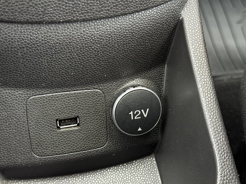 Ford Fiesta 1.0 EcoBoost ST Line | Origineel Nederlands | 126 PK! | Navigatie | Bluetooth | Parkeersensoren | Isofix | Cruise Control | Airconditioning | LED |