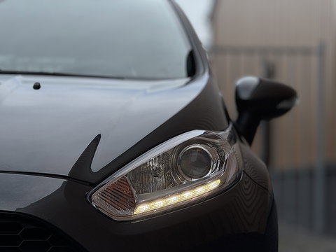 Ford Fiesta 1.0 EcoBoost ST Line | Origineel Nederlands | 126 PK! | Navigatie | Bluetooth | Parkeersensoren | Isofix | Cruise Control | Airconditioning | LED |