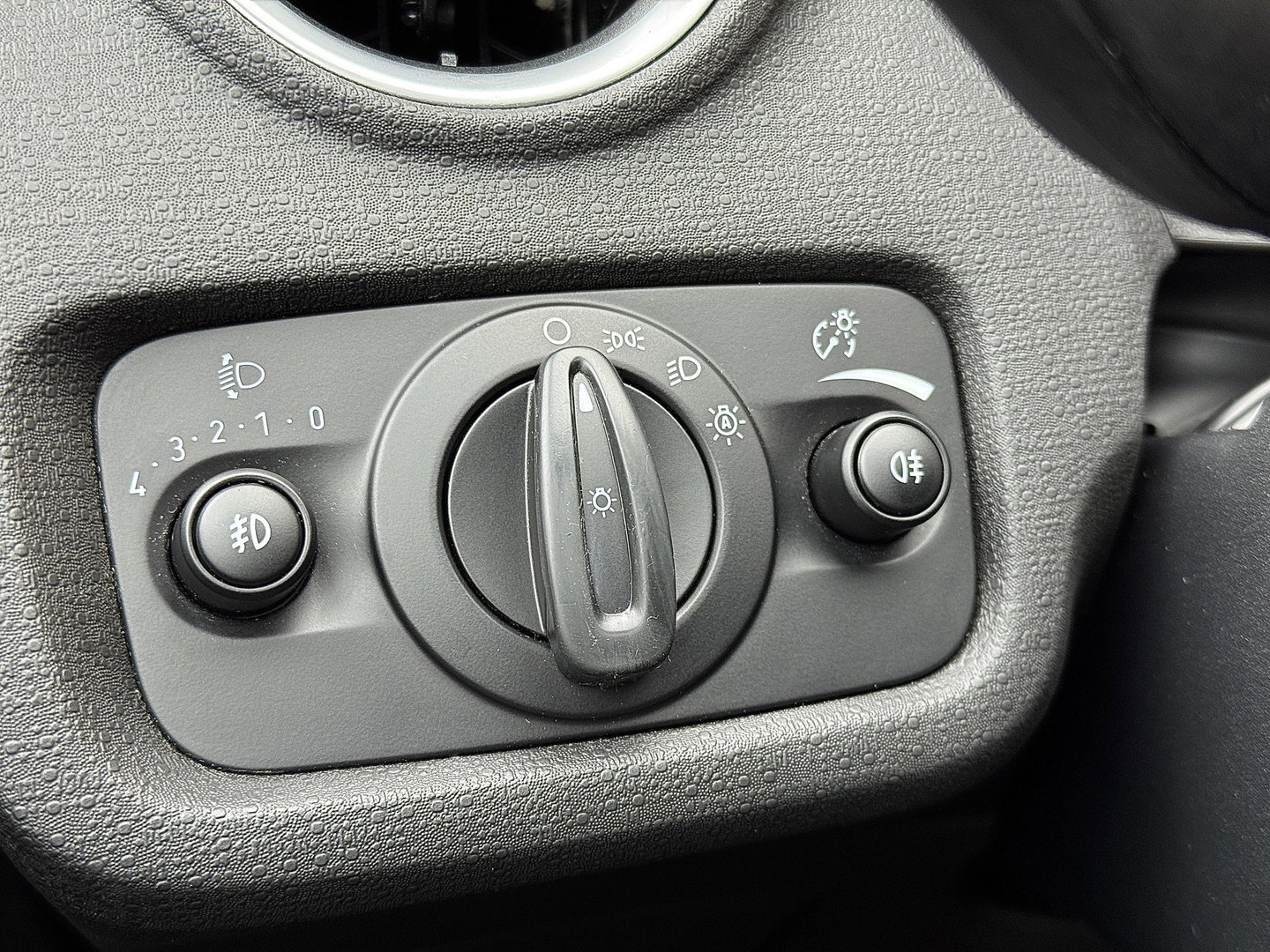 Ford Fiesta 1.0 EcoBoost ST Line | Origineel Nederlands | 126 PK! | Navigatie | Bluetooth | Parkeersensoren | Isofix | Cruise Control | Airconditioning | LED |