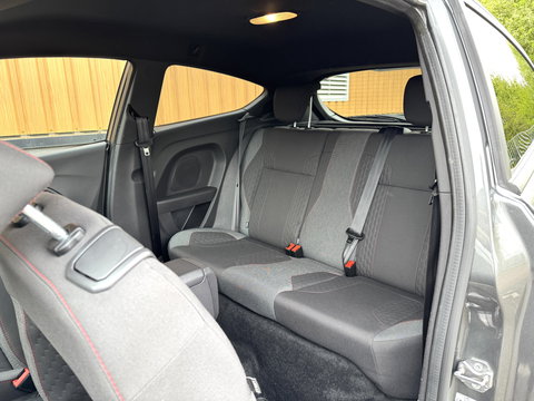 Ford Fiesta 1.0 EcoBoost ST Line | Origineel Nederlands | 126 PK! | Navigatie | Bluetooth | Parkeersensoren | Isofix | Cruise Control | Airconditioning | LED |