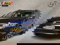 Volkswagen Golf - Variant 1.0 TSI Sportline 116Pk Automaat (GROOT NAVI, APPLE CARPLAY, CLIMATE, ADAPTIVE CRUISE, PARKEERSENSOREN, LM VELGEN, NIEUWE APK, NIEUWSTAAT)