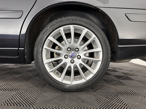 Volvo V70 2.4D Edition Sport *LEATHER | XENON | MEMORY-PACK | NAVI | HEATED-COMFORTSEATS | ECC | PDC | CRUISE | TOWBAR | 17''ALU *