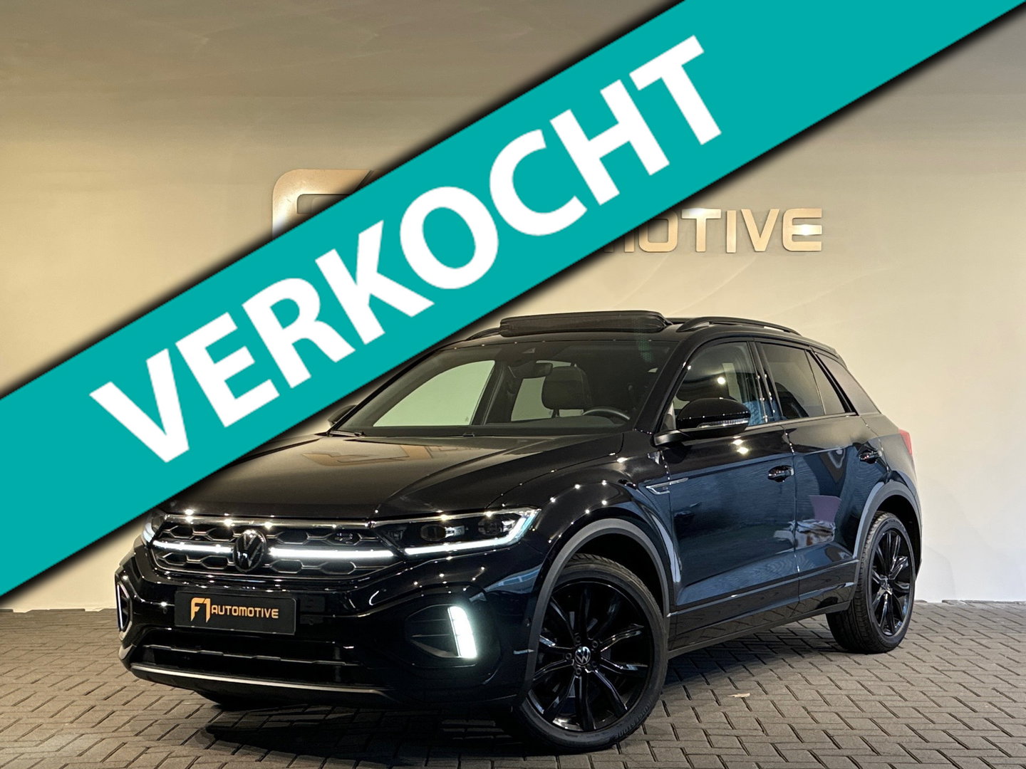 Volkswagen T-Roc 1.5 TSI R-Line Pano|Keyles|IQ|Sfeer|Camera