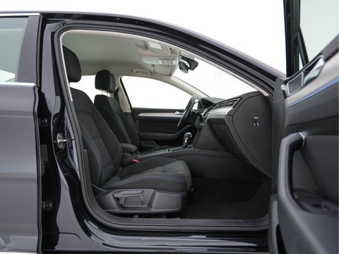 Volkswagen Passat 1.4 TSI GTE Connected Series Aut. *FULL-LED | KEYLESS | NAVI-FULLMAP | DAB | SHIFT-PADDLES | ECC | PDC | CRUISE | 17''ALU*