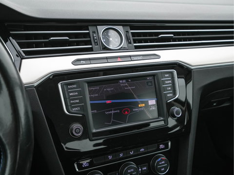 Volkswagen Passat 1.4 TSI GTE Connected Series Aut. *FULL-LED | KEYLESS | NAVI-FULLMAP | DAB | SHIFT-PADDLES | ECC | PDC | CRUISE | 17''ALU*