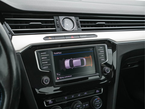 Volkswagen Passat 1.4 TSI GTE Connected Series Aut. *FULL-LED | KEYLESS | NAVI-FULLMAP | DAB | SHIFT-PADDLES | ECC | PDC | CRUISE | 17''ALU*