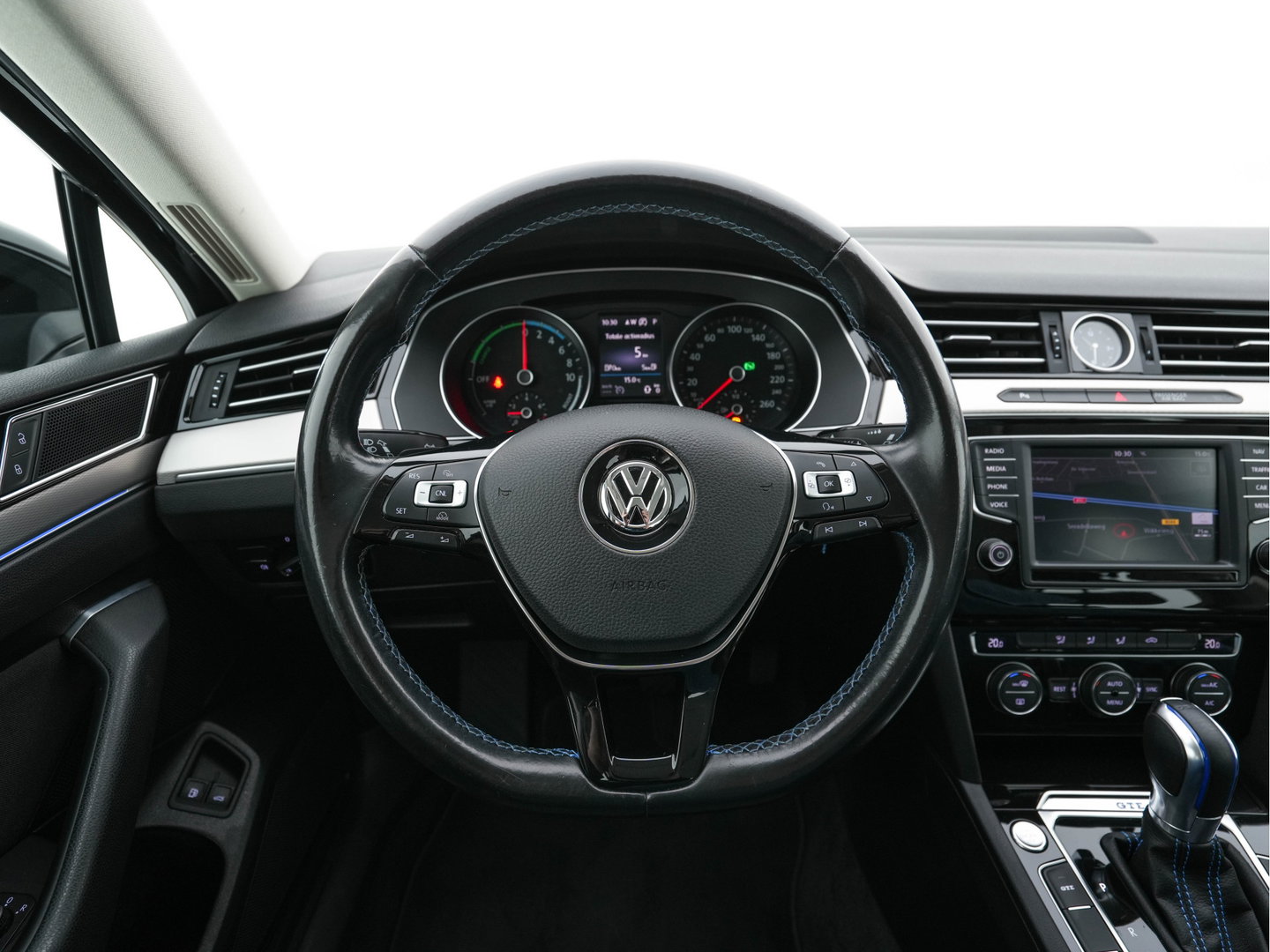 Volkswagen Passat 1.4 TSI GTE Connected Series Aut. *FULL-LED | KEYLESS | NAVI-FULLMAP | DAB | SHIFT-PADDLES | ECC | PDC | CRUISE | 17''ALU*