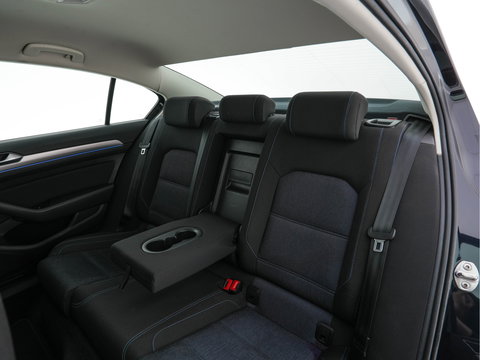 Volkswagen Passat 1.4 TSI GTE Connected Series Aut. *FULL-LED | KEYLESS | NAVI-FULLMAP | DAB | SHIFT-PADDLES | ECC | PDC | CRUISE | 17''ALU*