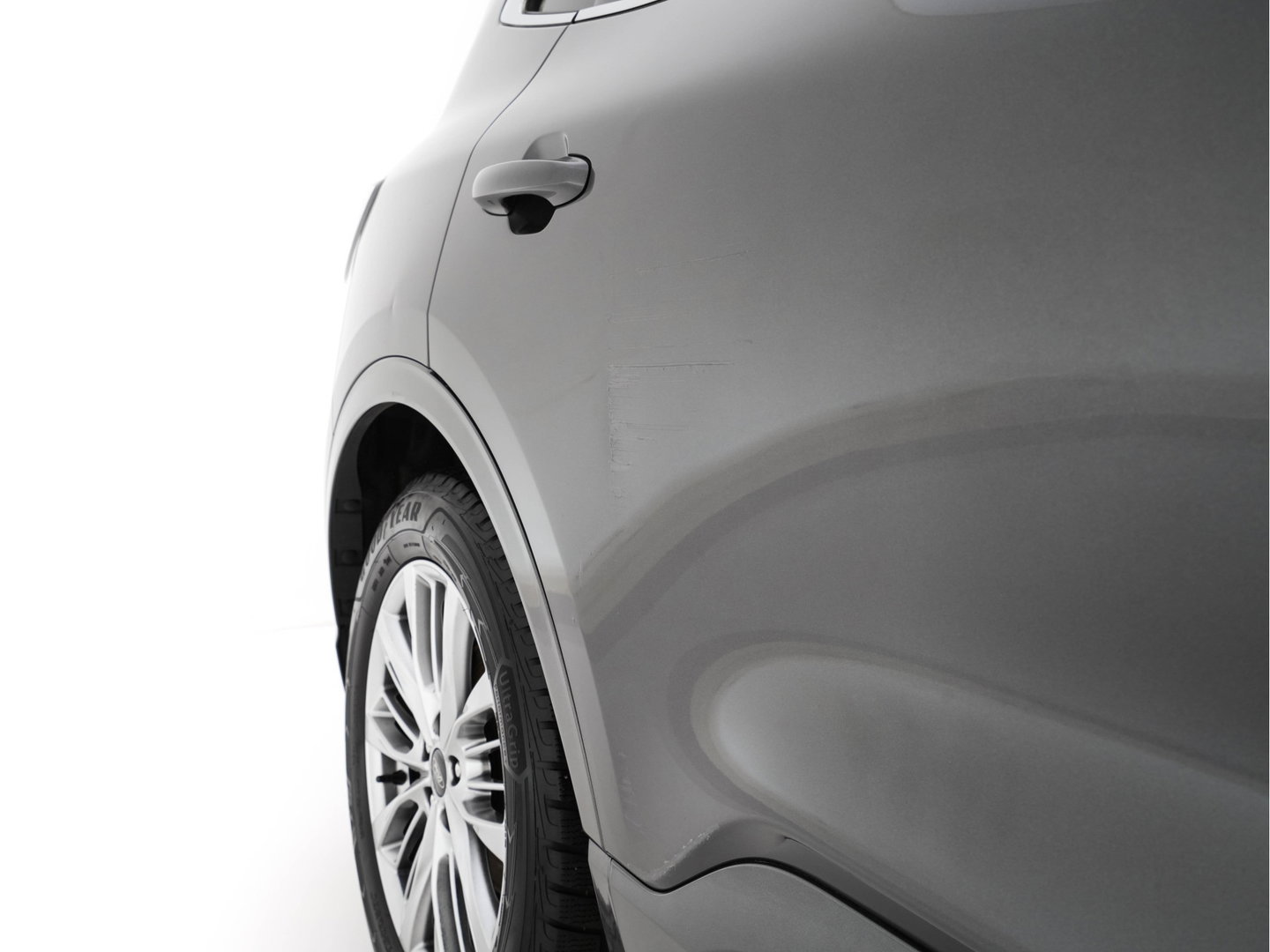 Ford Kuga 2.5 PHEV Vignale (Plug-In) (INCL-BTW) Aut. *HEAD-UP | LEATHER | DIGI-COCKPIT | FULL-LED | KEYLESS | DAB | CARPLAY | NAVI-FULLMAP | MEMORY-PACK | HEATED-COMFORTSEATS | PRIVACYGLASS | TOWBAR | 18''ALU*