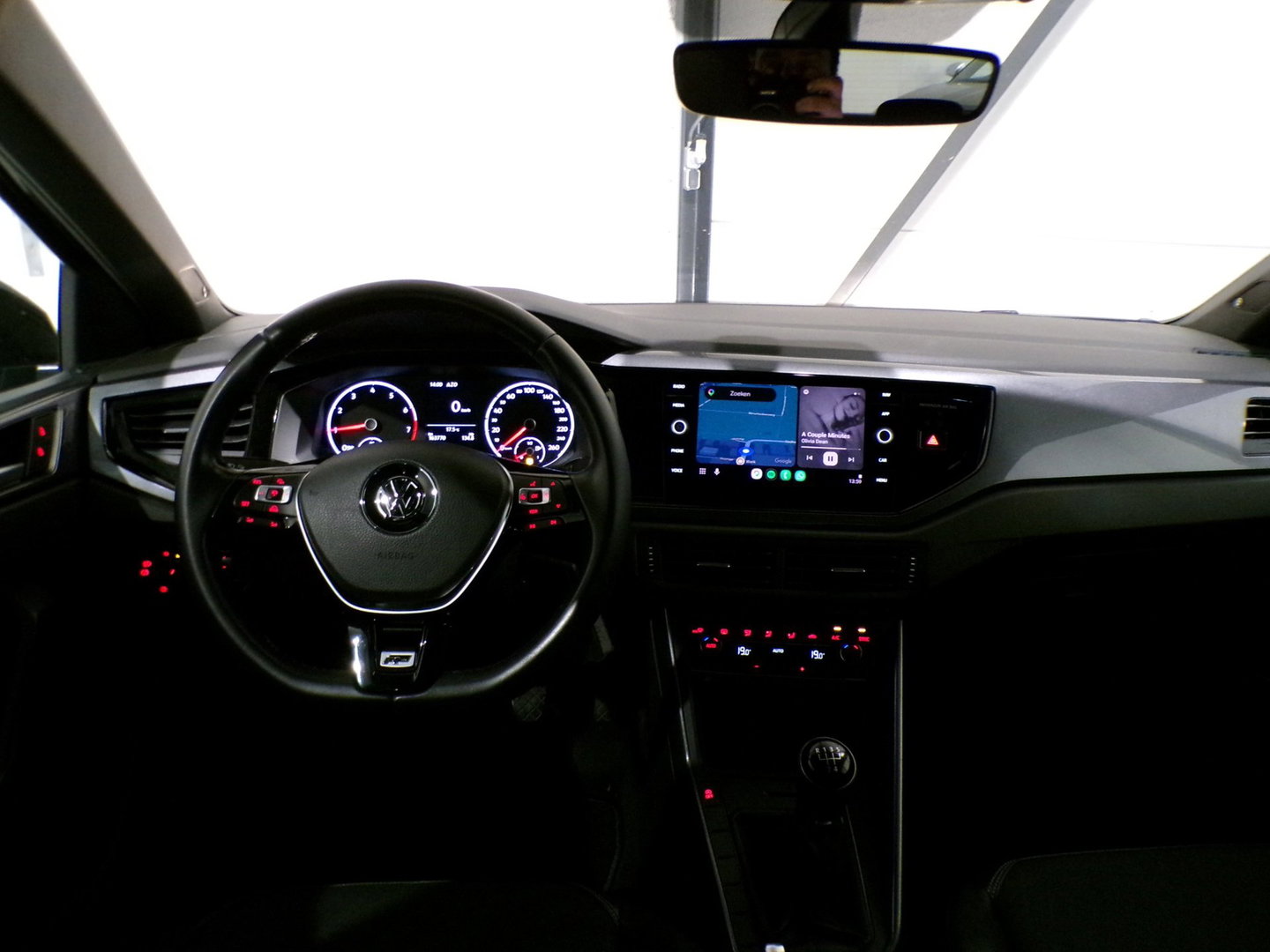 Volkswagen Polo 1.0 TSI R-Line "Origineel NL!" Draadloze-Carplay Adaptive-Cruise Climatronic DAB+ Sportstoelen Navigatie Bluetooth