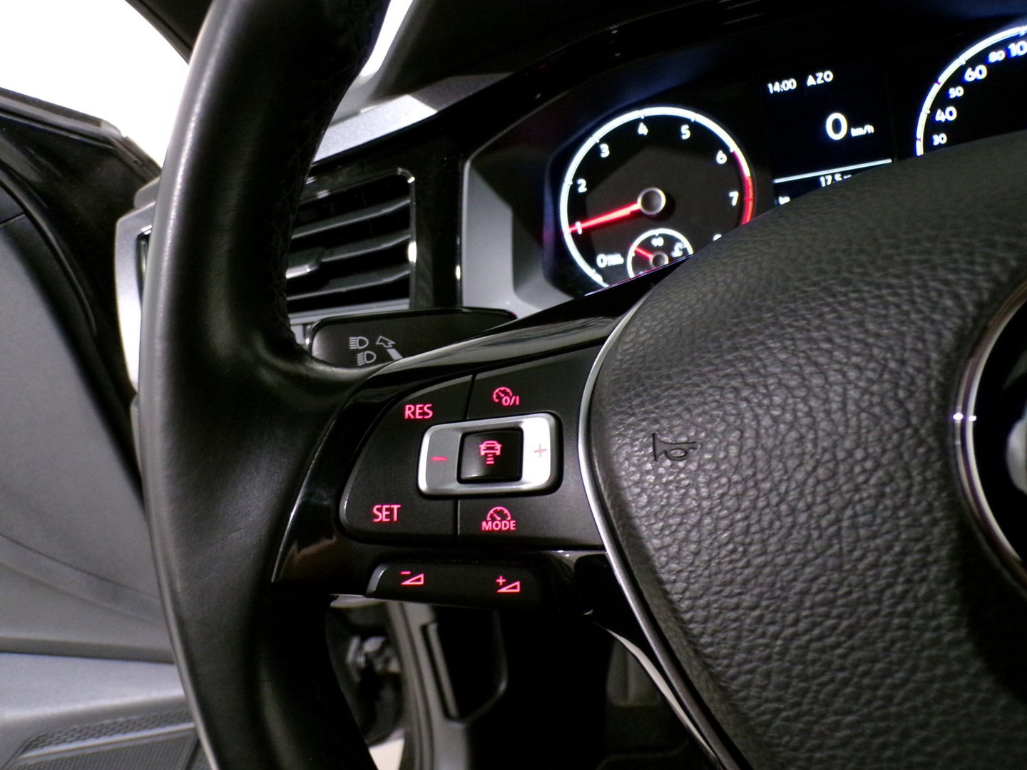 Volkswagen Polo 1.0 TSI R-Line "Origineel NL!" Draadloze-Carplay Adaptive-Cruise Climatronic DAB+ Sportstoelen Navigatie Bluetooth