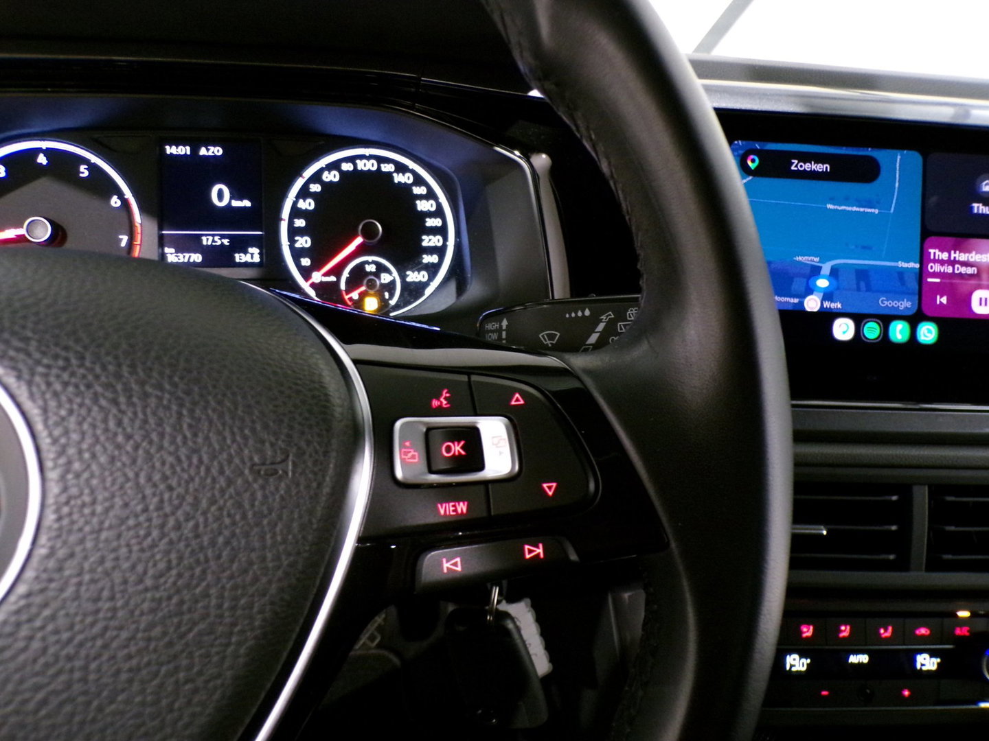 Volkswagen Polo 1.0 TSI R-Line "Origineel NL!" Draadloze-Carplay Adaptive-Cruise Climatronic DAB+ Sportstoelen Navigatie Bluetooth