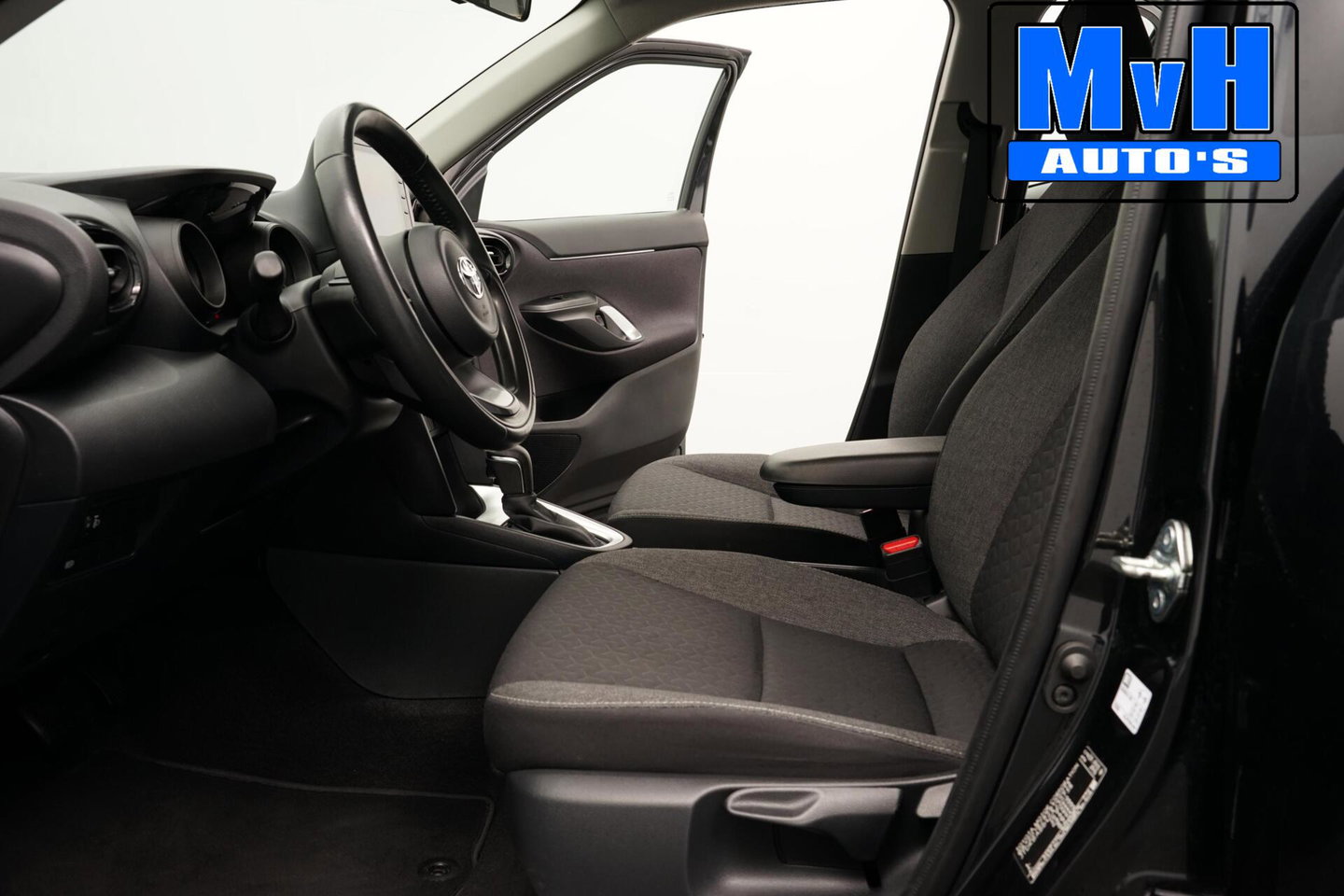 Toyota Yaris Cross 1.5 Hybrid Active|CAMERA|ADAP.CRUISE|LED