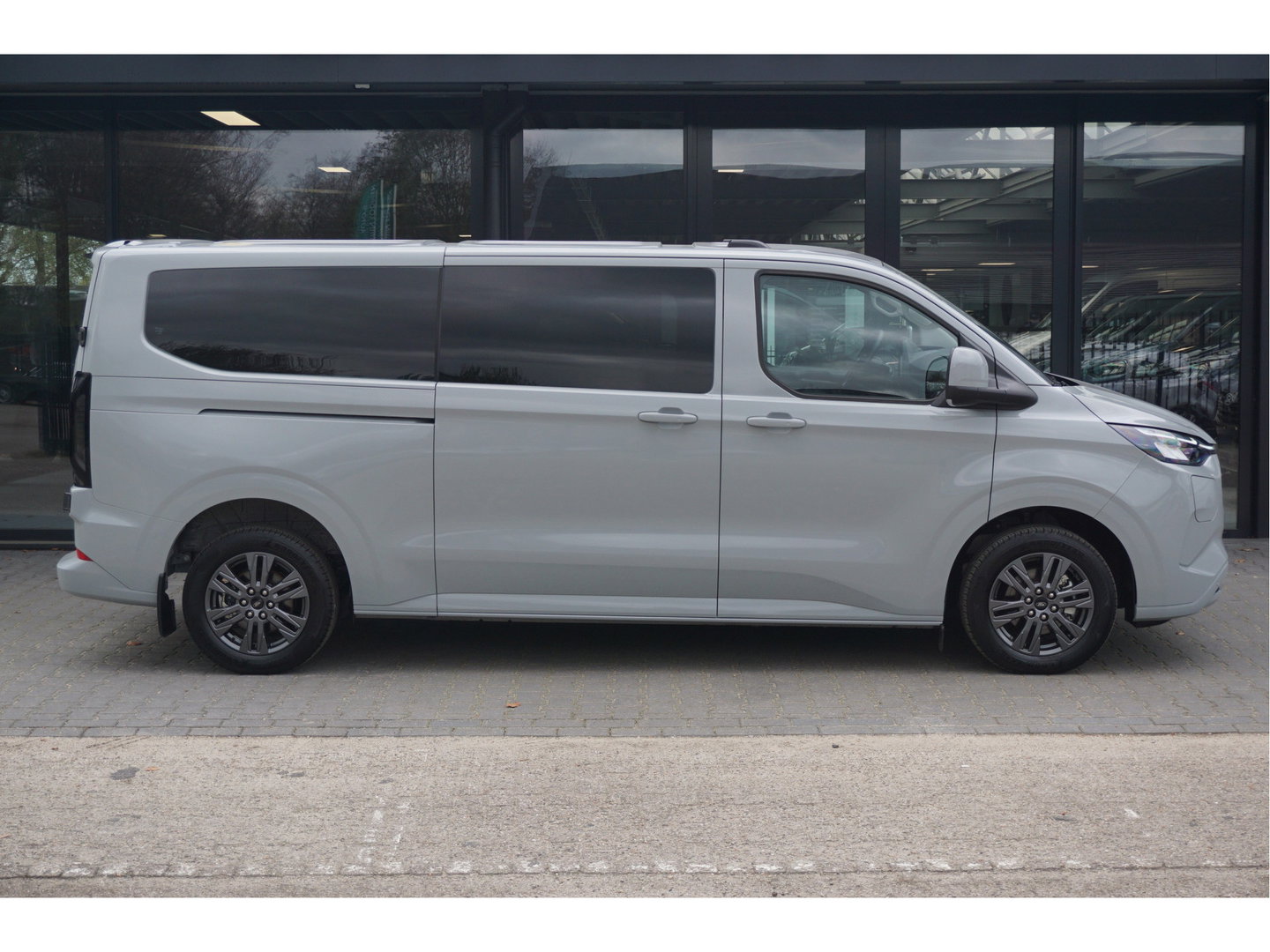 Ford Transit Custom 320L 2.5 PHEV 233PK Dubbel Cabine Limited PRIJS INCL. BPM !! 13" Navi, Adap. Cruise, Camera, 17" LM, Trekhaak!! NR. HYBDCG