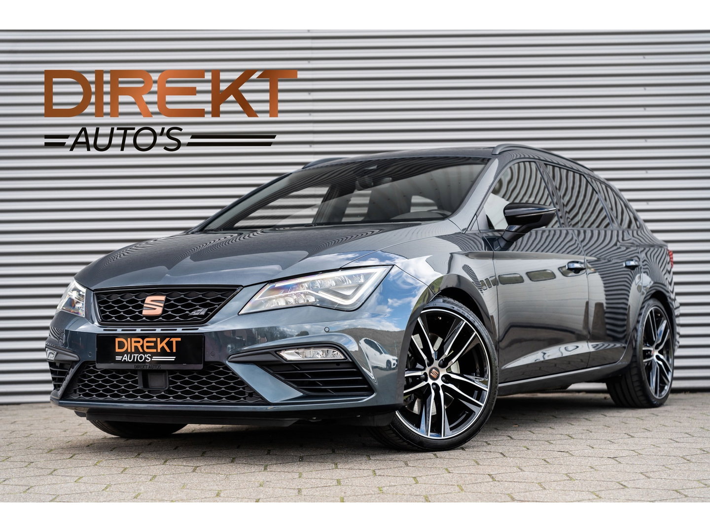 SEAT Leon ST 2.0 TSI CUPRA 300 4DRIVE PANO BEATS CAMERA DAB+