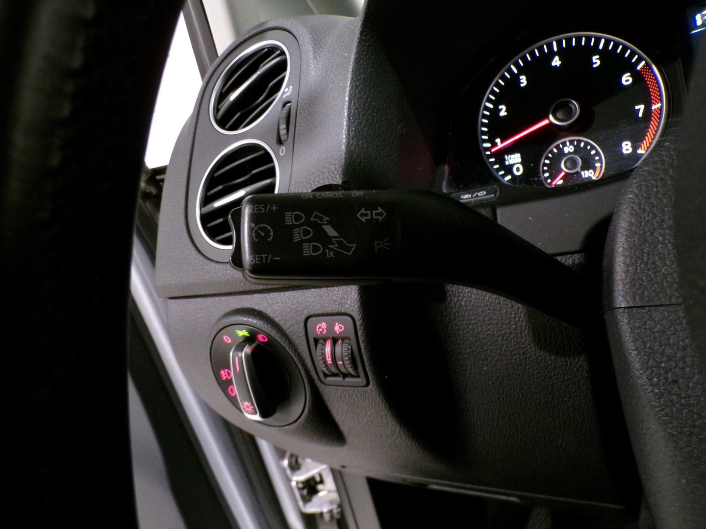 Volkswagen Golf Plus 1.2 TSI Highline "Automaat" Trekhaak Cruise-control Climatronic Apple-carplay