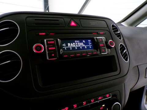 Volkswagen Golf Plus 1.2 TSI Highline "Automaat" Trekhaak Cruise-control Climatronic Apple-carplay