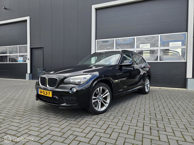BMW X1 - sDrive20i 184PK M-Pakket 2011 | 18'' | PDC | NL AUTO