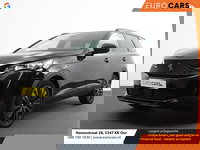 Peugeot 5008 - 1.2 PureTech 130pk Automaat GT Black Pack 7p Climate control Adaptive Cruise control Camera Verwarmde voorstoelen Keyless Navigatie LED Apple Carplay/ Android Auto