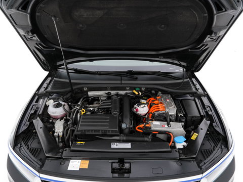Volkswagen Passat 1.4 TSI GTE Connected Series Aut. *FULL-LED | KEYLESS | NAVI-FULLMAP | DAB | SHIFT-PADDLES | ECC | PDC | CRUISE | 17''ALU*