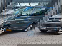 Volkswagen Transporter - 2.0 TDI 150PK DSG Dubbele cabine L1H1 Highline | LED | Trekhaak | Cruise | LMV | Camera | PDC |