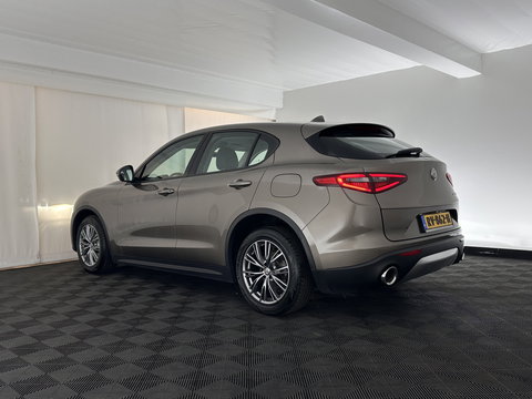 Alfa Romeo Stelvio 2.2d Super Aut. *LEATHER-FABRIC | BI-XENON | DAB+ | NAVI-FULLMAP | COMFORT-SEATS | ECC | CRUISE | PDC | 18"ALU*