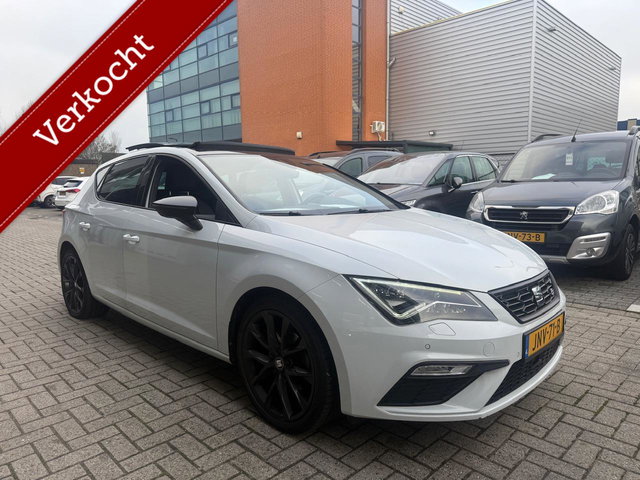 SEAT Leon - 1.5 TSI FR uitvoering | Pano | Xenon | Beats-audio