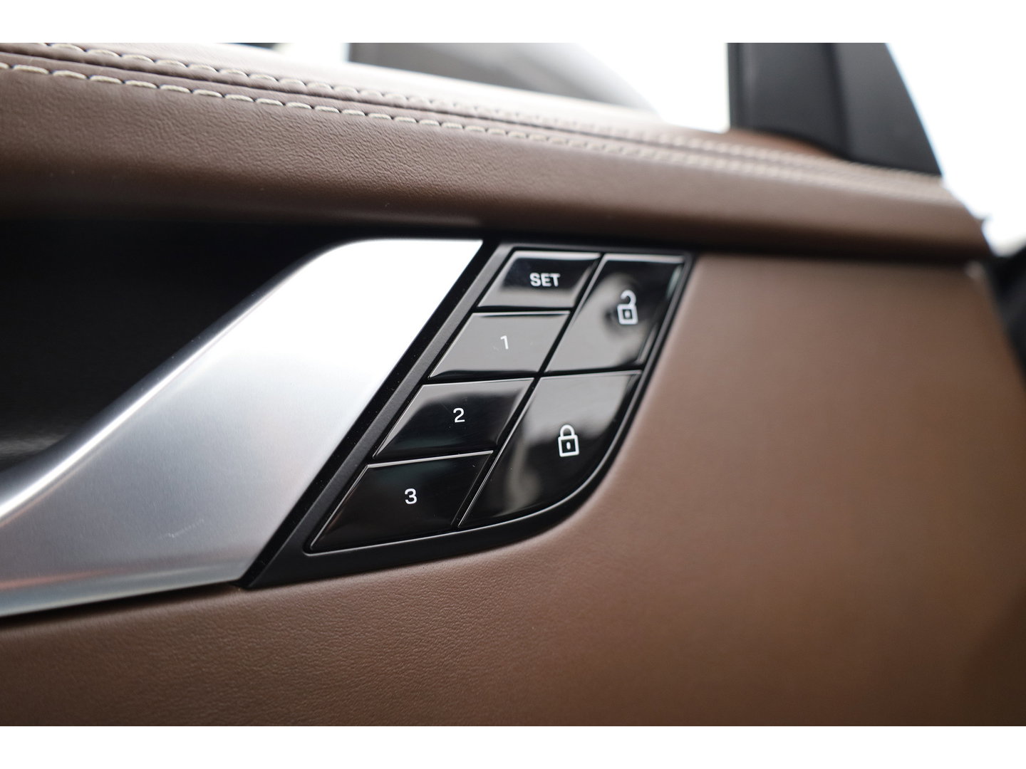 Porsche 911 Targa 4S 3.0 Orgi. NL | Liftsysteem | 20/21 inch RS Spyder | leder truffelbruin | Bose | Stoelventi. | PLMS