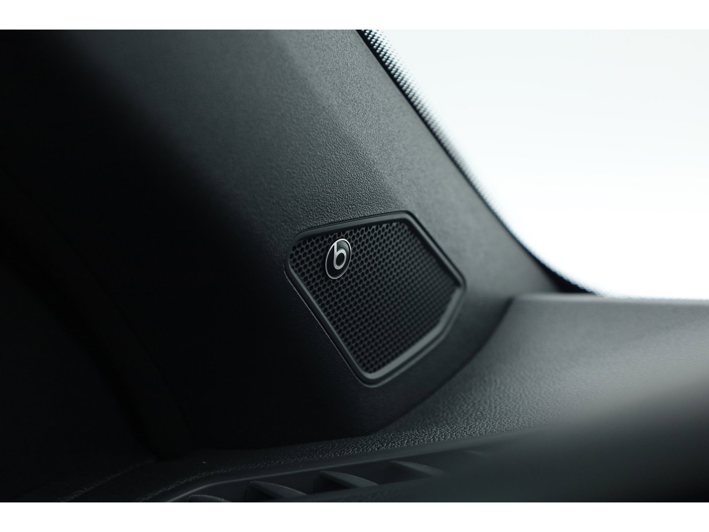 Volkswagen T-Roc Cabrio 1.5 TSI R-Line Edition Blue "MAT Ravenna Blue" DSG | 794/800 | Leder | Digi. Cockpit |  Stoel- Stuurverw. | Camera | Adapt. Cruise | Keyless | CarPlay