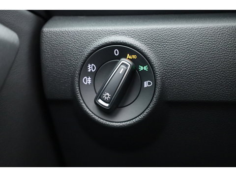 Volkswagen T-Roc Cabrio 1.5 TSI R-Line Edition Blue "MAT Ravenna Blue" DSG | 794/800 | Leder | Digi. Cockpit |  Stoel- Stuurverw. | Camera | Adapt. Cruise | Keyless | CarPlay