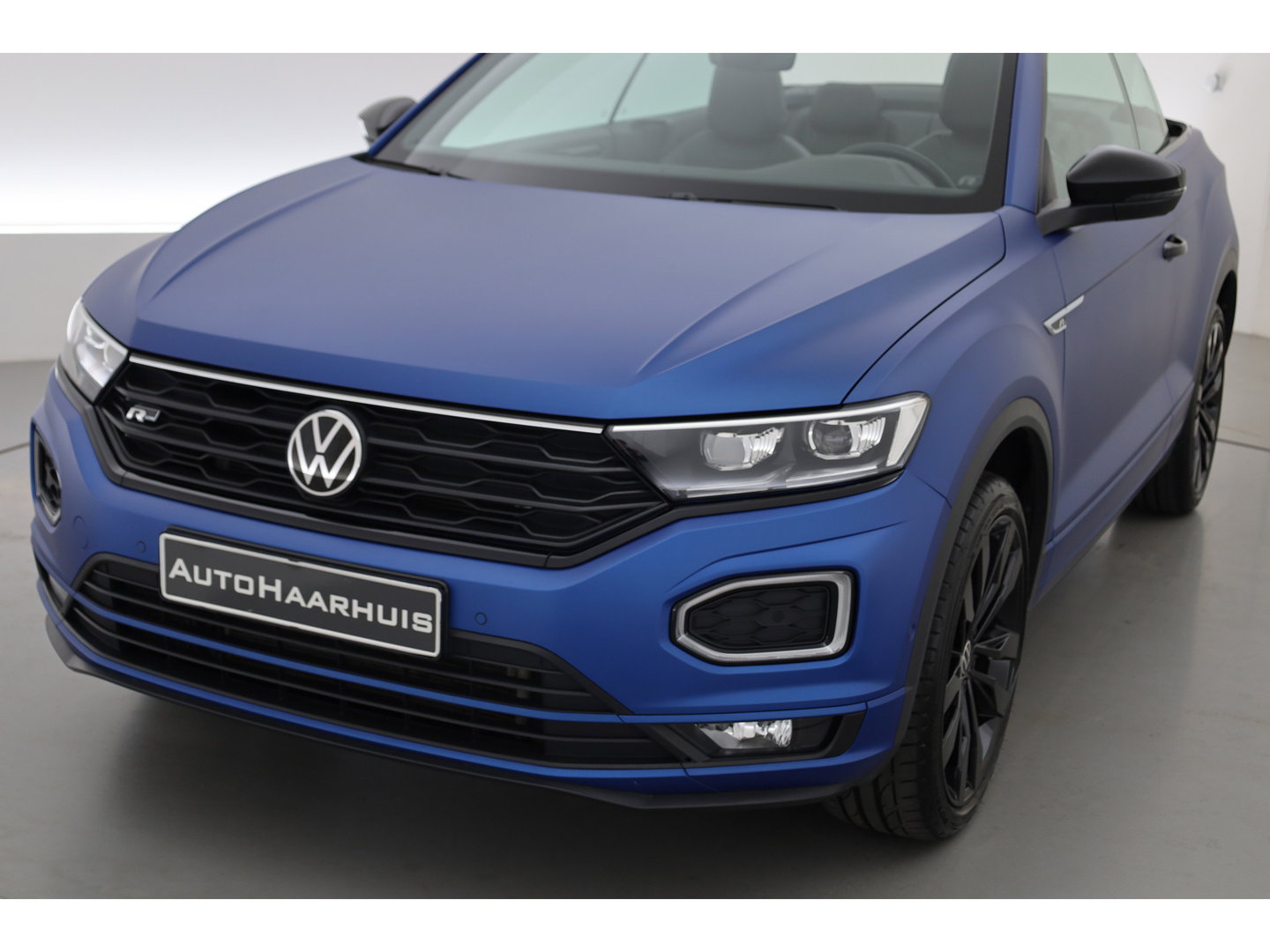 Volkswagen T-Roc Cabrio 1.5 TSI R-Line Edition Blue "MAT Ravenna Blue" DSG | 794/800 | Leder | Digi. Cockpit |  Stoel- Stuurverw. | Camera | Adapt. Cruise | Keyless | CarPlay