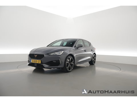 CUPRA Leon Sportstourer 1.4 e-Hybrid VZ | Sportstuur | Adapt. Cruise | Camera | Apple CarPlay| Navi | Stoel-Stuurverw.