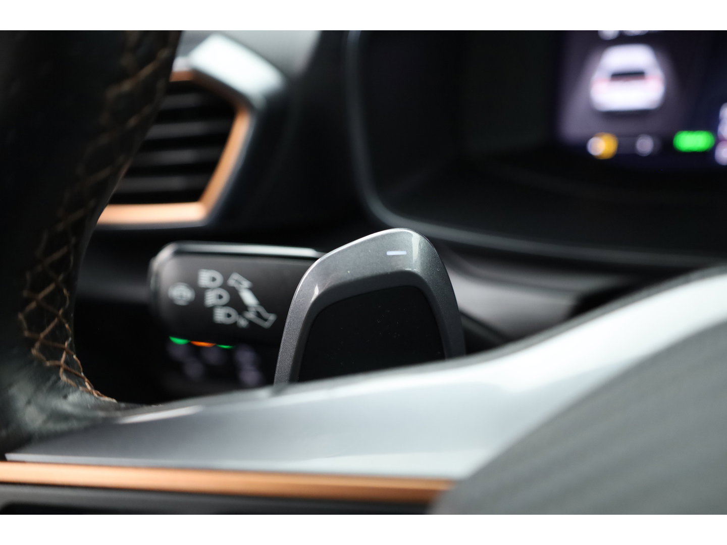 CUPRA Leon Sportstourer 1.4 e-Hybrid VZ | Sportstuur | Adapt. Cruise | Camera | Apple CarPlay| Navi | Stoel-Stuurverw.