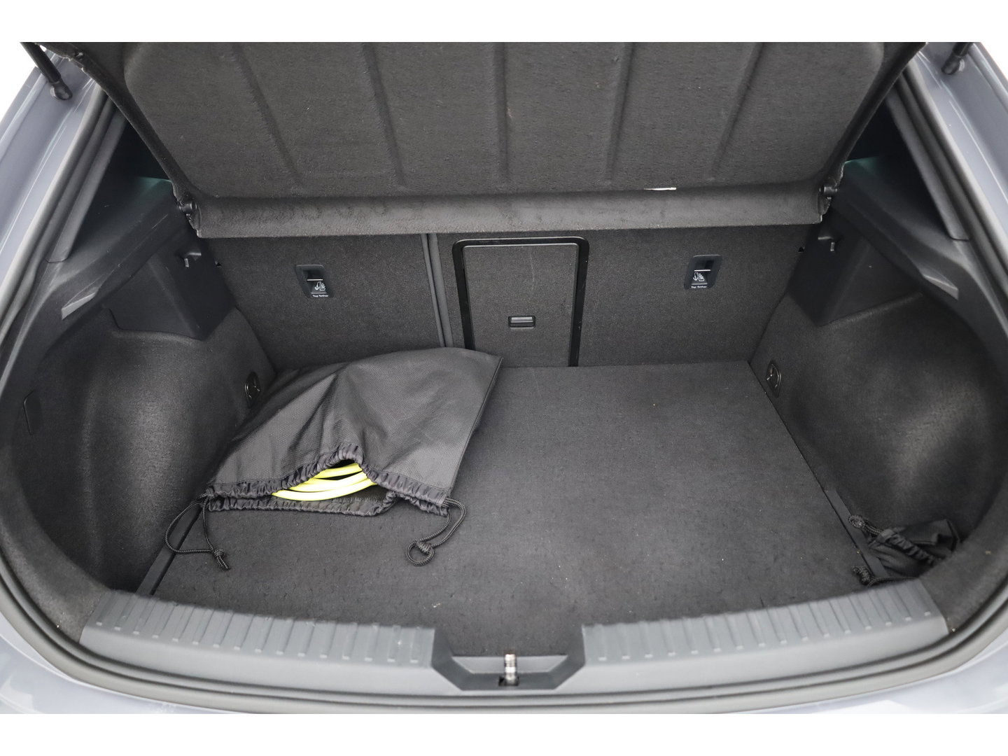 CUPRA Leon Sportstourer 1.4 e-Hybrid VZ | Sportstuur | Adapt. Cruise | Camera | Apple CarPlay| Navi | Stoel-Stuurverw.