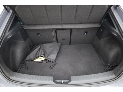 CUPRA Leon Sportstourer 1.4 e-Hybrid VZ | Sportstuur | Adapt. Cruise | Camera | Apple CarPlay| Navi | Stoel-Stuurverw.