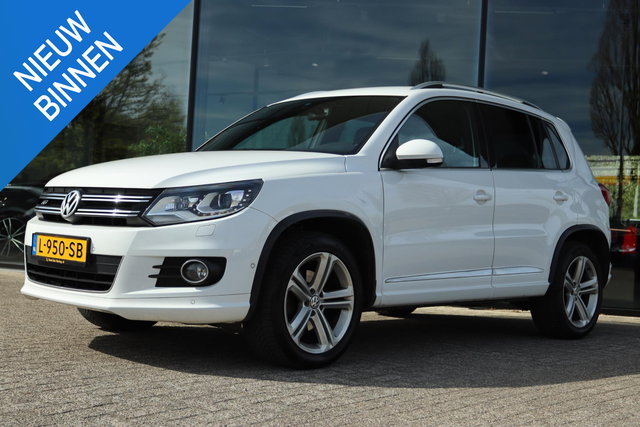 Volkswagen Tiguan - 2.0 TSI SPORT&STYLE 4MOTION R-LINE ED. AUT. | XENON | CRUISE | CLIMATE | PDC | LMV |