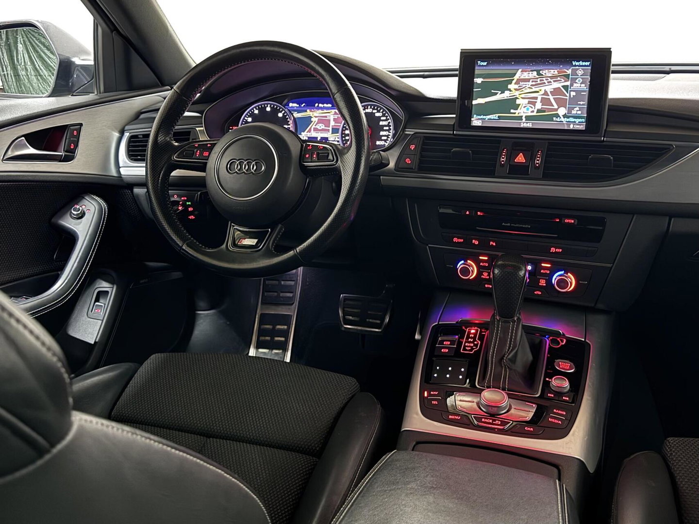 Audi A6 Avant 1.8 TFSI S-line Pano NAP Camera ultra Lease Edition