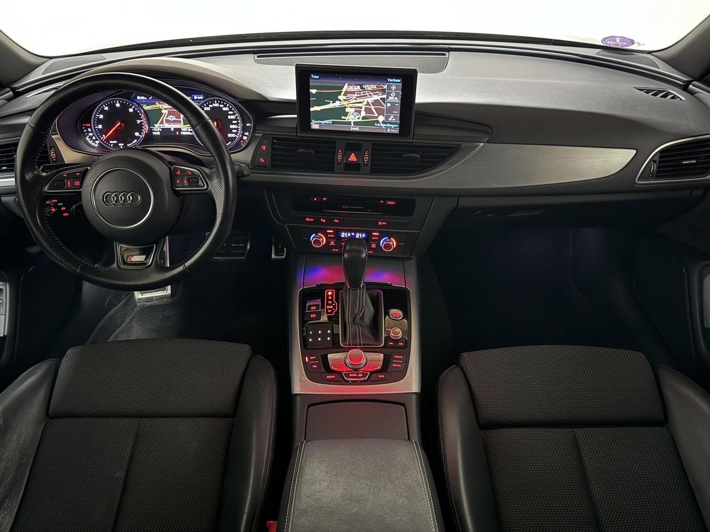 Audi A6 Avant 1.8 TFSI S-line Pano NAP Camera ultra Lease Edition