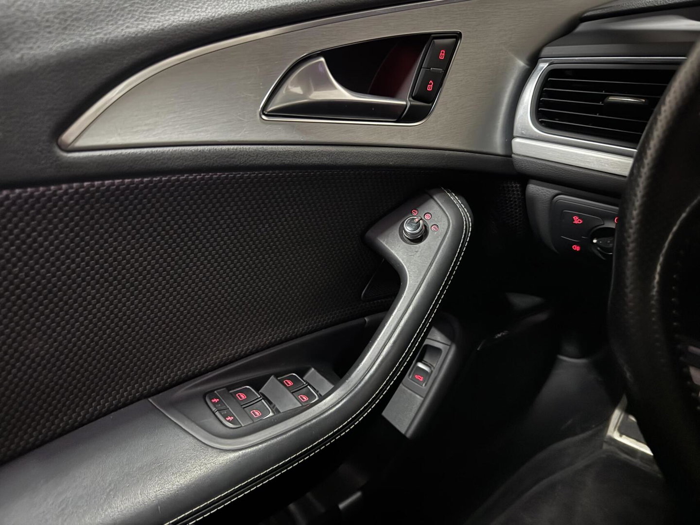 Audi A6 Avant 1.8 TFSI S-line Pano NAP Camera ultra Lease Edition