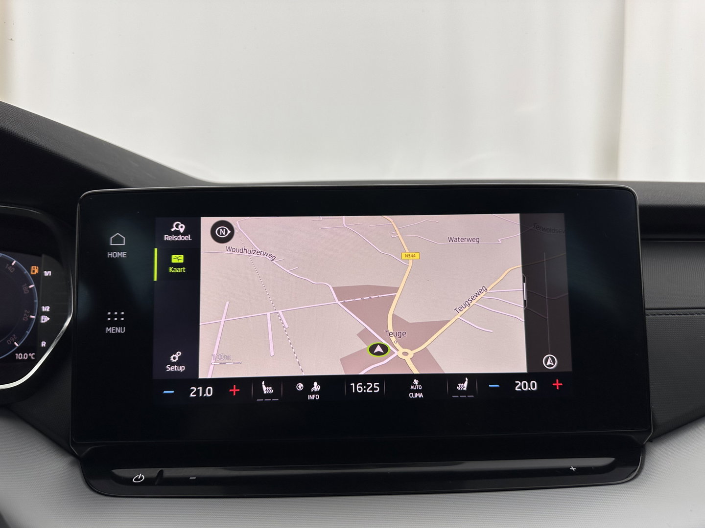 Škoda Octavia Combi 1.0 TSI Business Edition Plus (INCL.BTW) *FULL-LED | NAVI-FULLMAP | HEATED-COMFORTSEATS | DIGI-COCKPIT | CAMERA | KEYLESS | DAB | AMBIENT-LIGHT | PRIVACY-GLASS | ECC | PDC | CRUISE | 17''ALU*