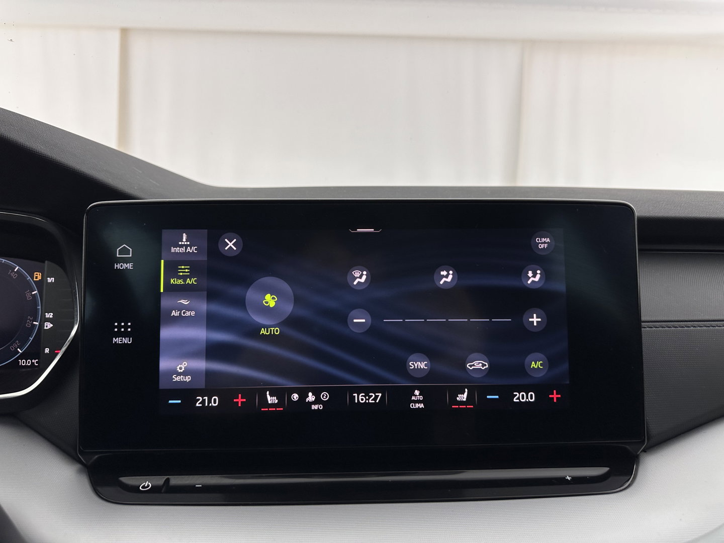 Škoda Octavia Combi 1.0 TSI Business Edition Plus (INCL.BTW) *FULL-LED | NAVI-FULLMAP | HEATED-COMFORTSEATS | DIGI-COCKPIT | CAMERA | KEYLESS | DAB | AMBIENT-LIGHT | PRIVACY-GLASS | ECC | PDC | CRUISE | 17''ALU*