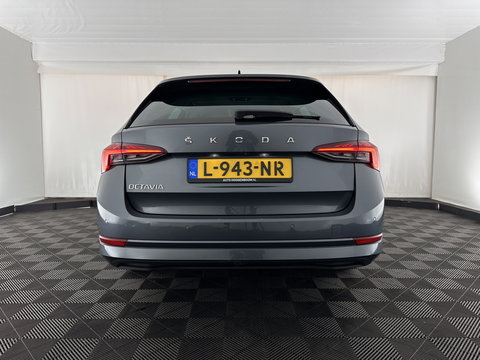 Škoda Octavia Combi 1.0 TSI Business Edition Plus (INCL.BTW) *FULL-LED | NAVI-FULLMAP | HEATED-COMFORTSEATS | DIGI-COCKPIT | CAMERA | KEYLESS | DAB | AMBIENT-LIGHT | PRIVACY-GLASS | ECC | PDC | CRUISE | 17''ALU*