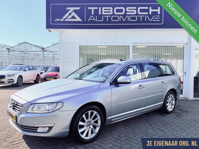 Volvo V70 - 2.0 T4 AUT Polar+ Schuifdak Xenon Leder Trekhaak