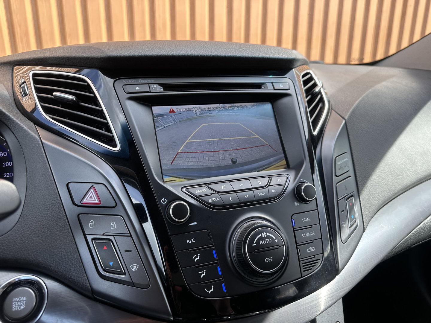 Hyundai i40 Wagon 1.6 GDI Blue Go! Edition | Cruise Control | Achteruitrijcamera | Parkeersensoren | Stoelverwarming | Elektrische Bestuurdersstoel | Keyless | Bluetooth |