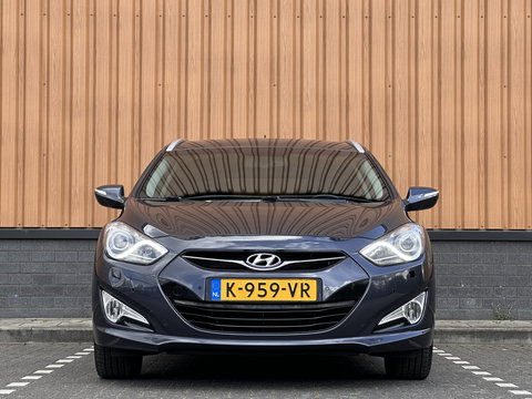 Hyundai i40 Wagon 1.6 GDI Blue Go! Edition | Cruise Control | Achteruitrijcamera | Parkeersensoren | Stoelverwarming | Elektrische Bestuurdersstoel | Keyless | Bluetooth |