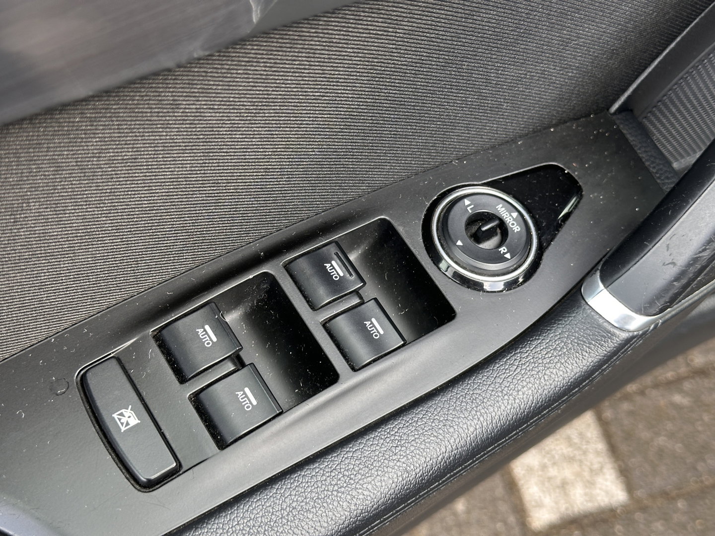 Hyundai i40 Wagon 1.6 GDI Blue Go! Edition | Cruise Control | Achteruitrijcamera | Parkeersensoren | Stoelverwarming | Elektrische Bestuurdersstoel | Keyless | Bluetooth |