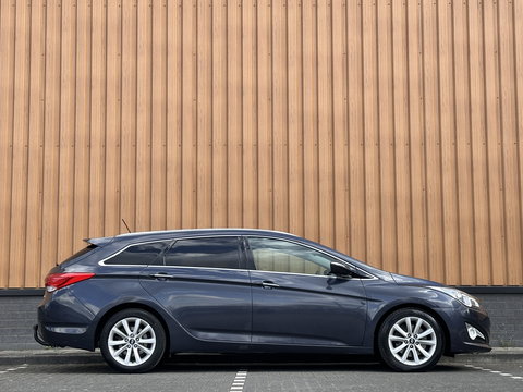 Hyundai i40 Wagon 1.6 GDI Blue Go! Edition | Cruise Control | Achteruitrijcamera | Parkeersensoren | Stoelverwarming | Elektrische Bestuurdersstoel | Keyless | Bluetooth |